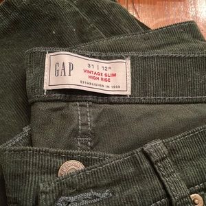 Gap vintage slim high rise, size 32/12r, dark green
